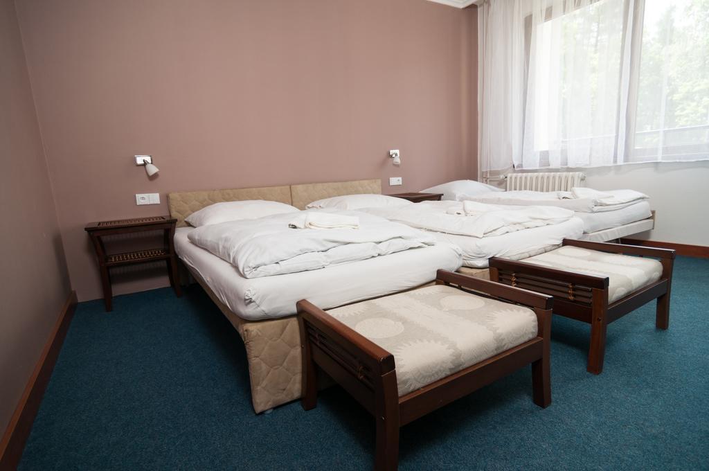 Hotel Radejov Knezdub Exterior foto